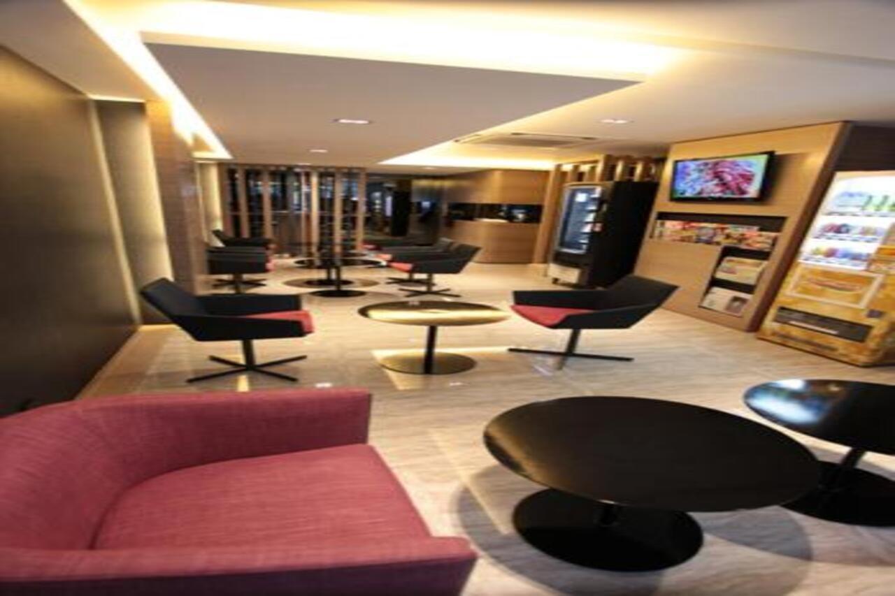 Metacity Mk 名廸旺角 Hong Kong Luaran gambar