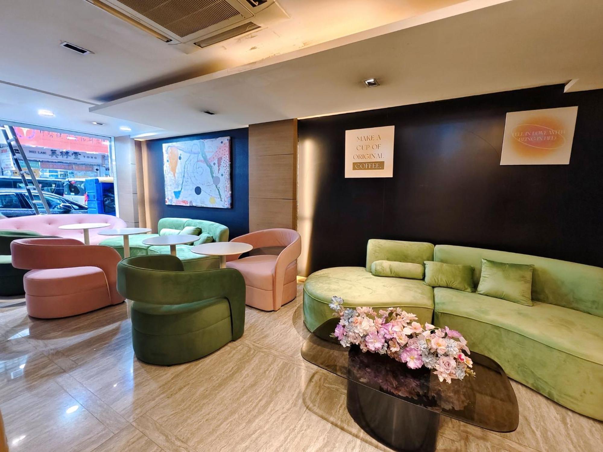 Metacity Mk 名廸旺角 Hong Kong Luaran gambar